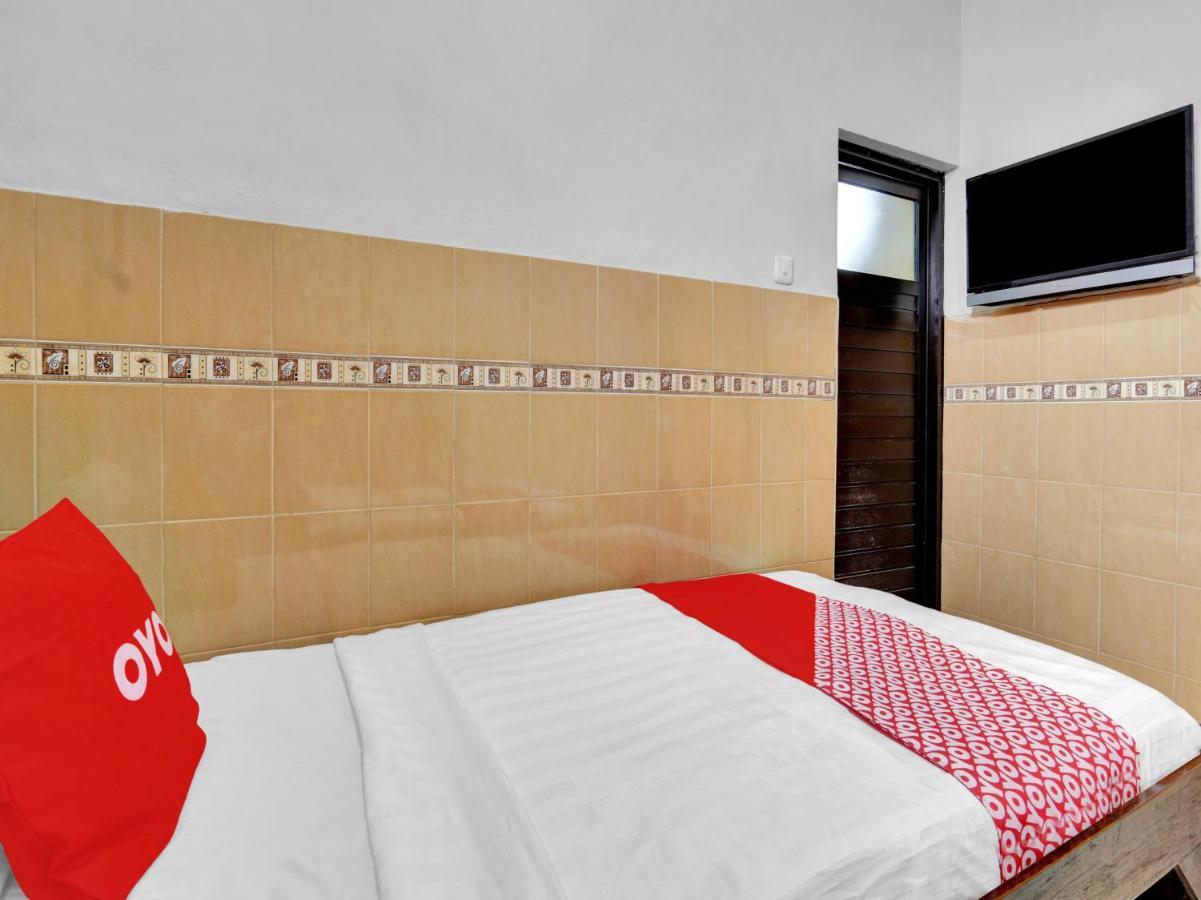 Oyo 90695 Srikandi Nologaten Hotel Yogyakarta Ngoại thất bức ảnh